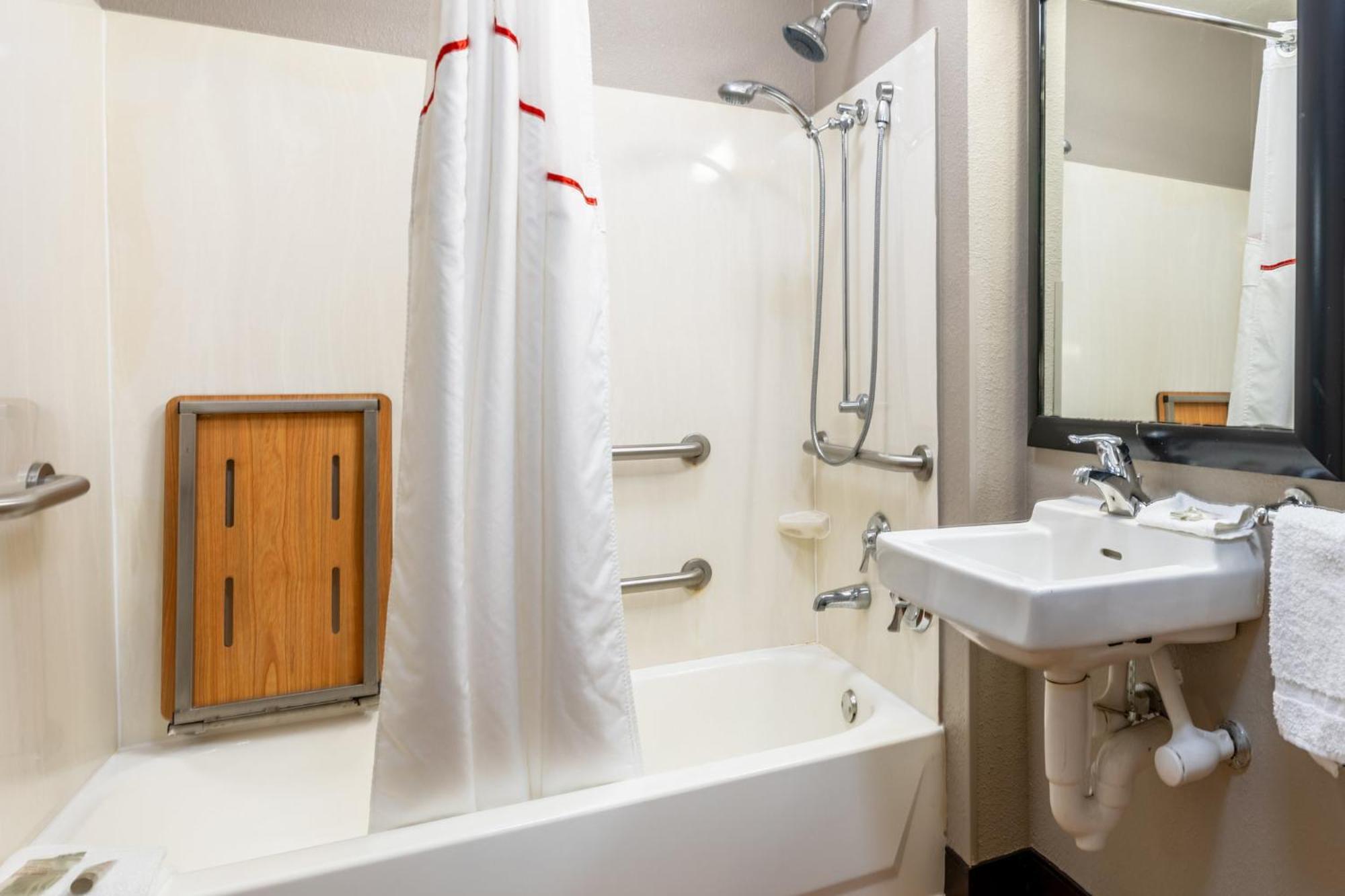 Red Roof Inn Plus+ Nashville Airport Zewnętrze zdjęcie